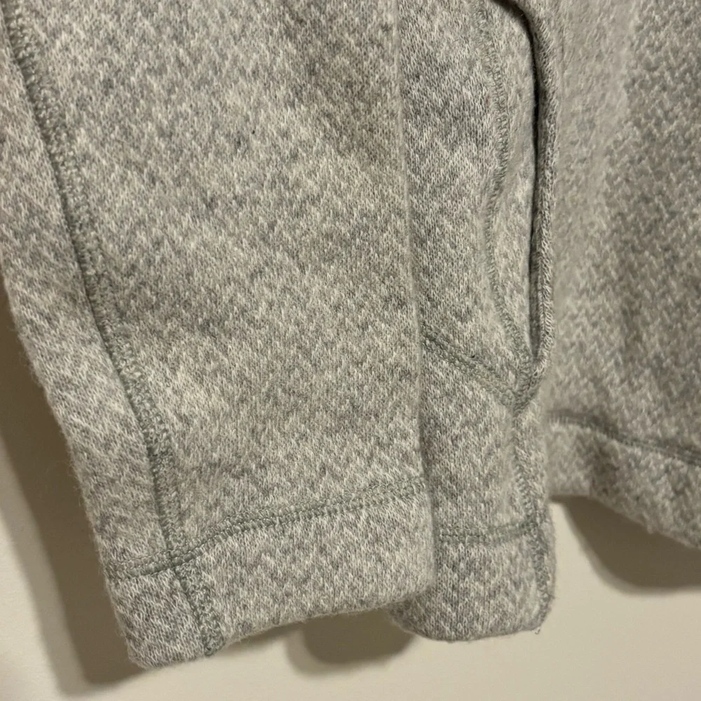 Sherpa Adventure Gear Hiking Pullover Top 1/4 Button Size Small Long Sleeve Wool